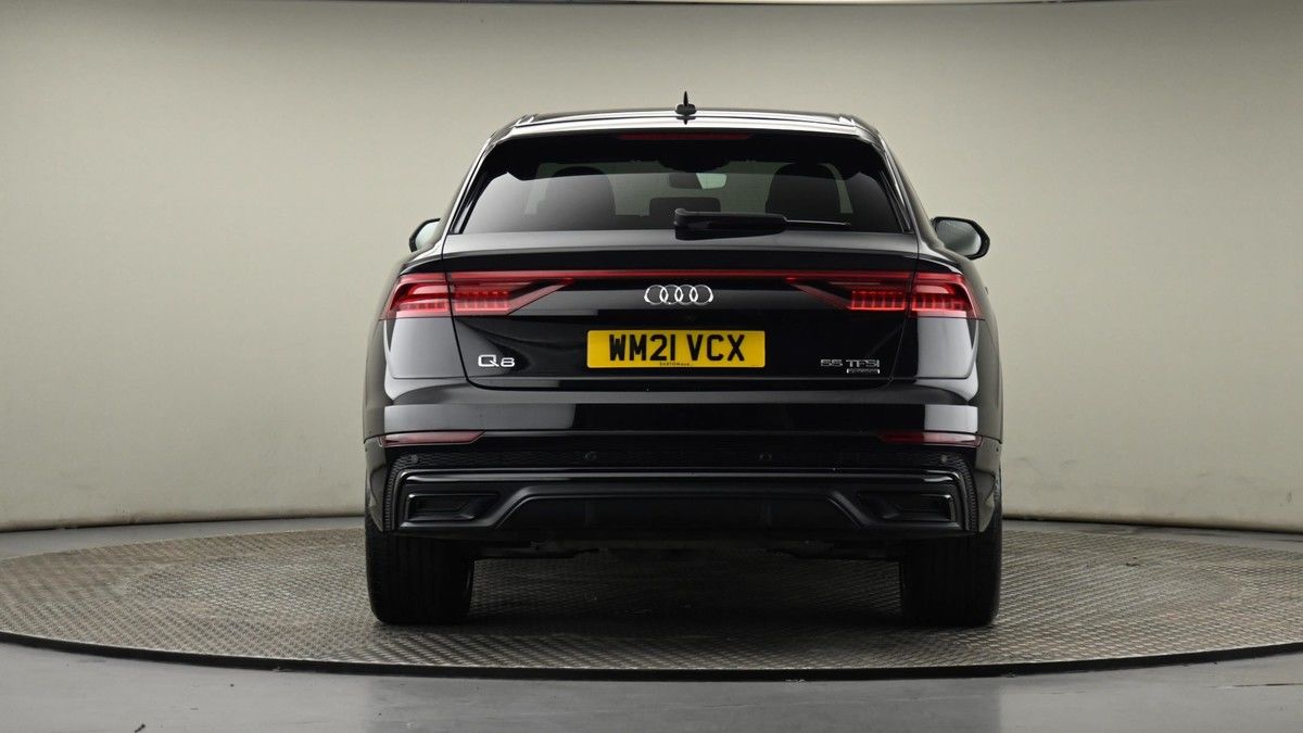 Audi Q8 Image 25