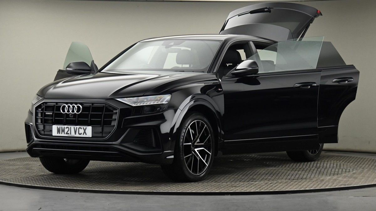 Audi Q8 Image 28