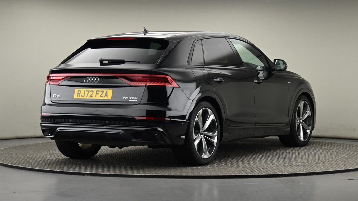 Audi Q8 Image 25