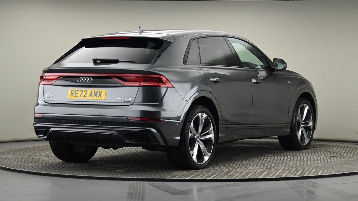 Audi Q8 Image 26