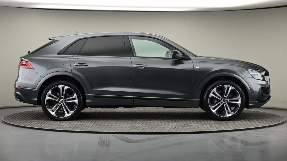 Audi Q8 Image 27