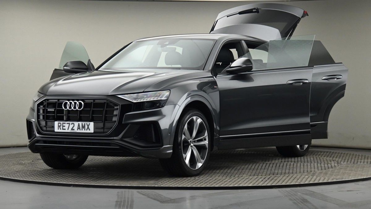 Audi Q8 Image 28