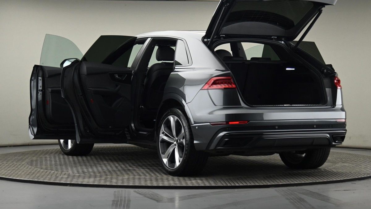 Audi Q8 Image 29
