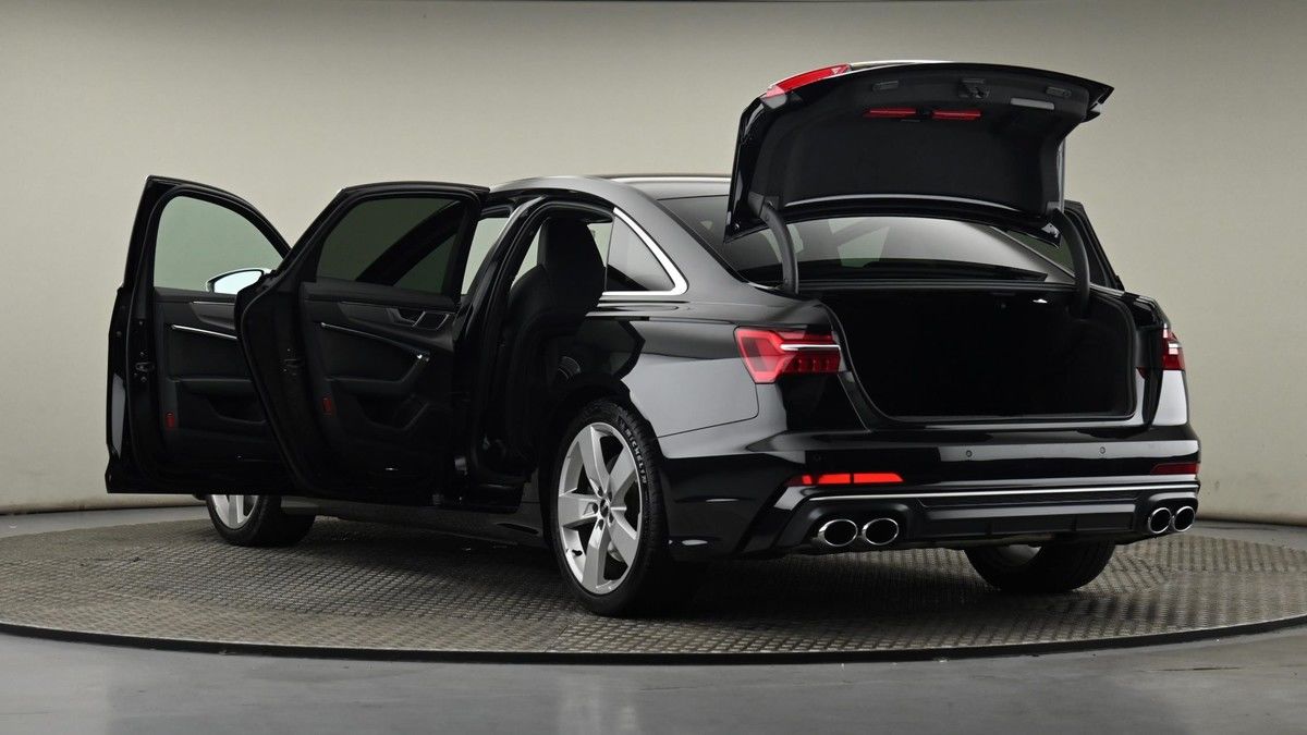 Audi S6 Saloon Image 28