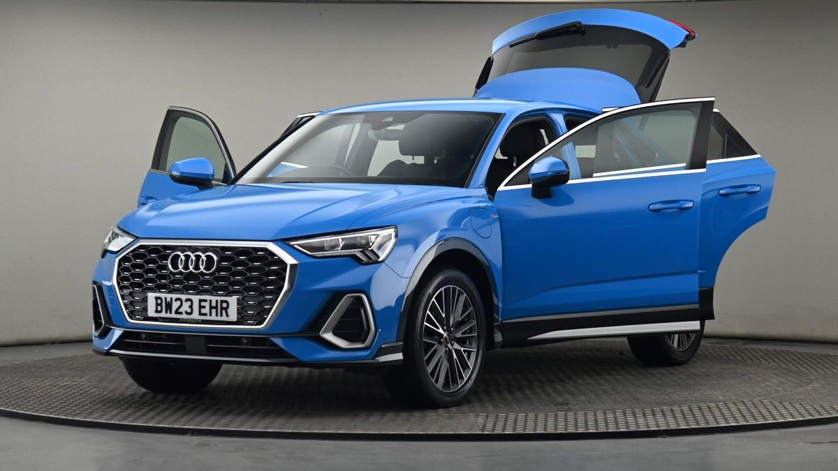 Audi Q3 Image 28