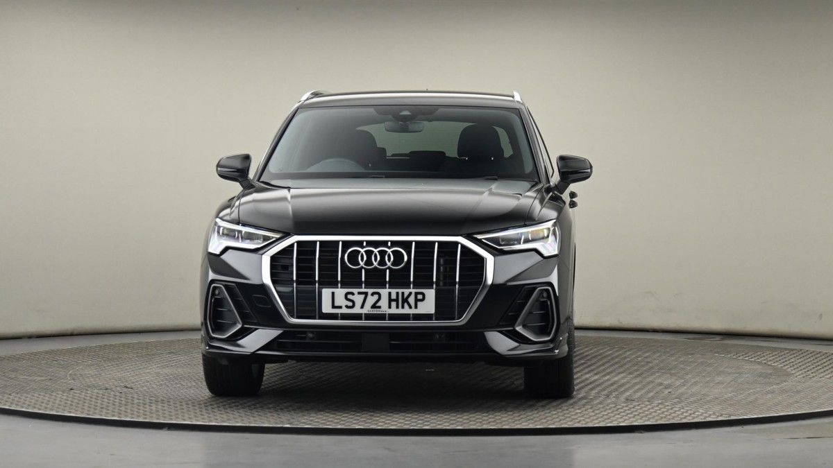 Audi Q3 Image 21