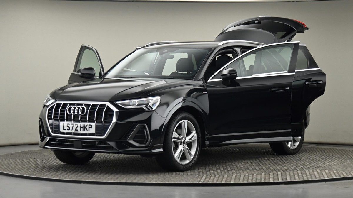 Audi Q3 Image 28