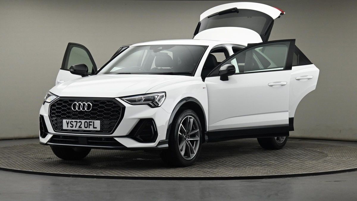 Audi Q3 Image 27