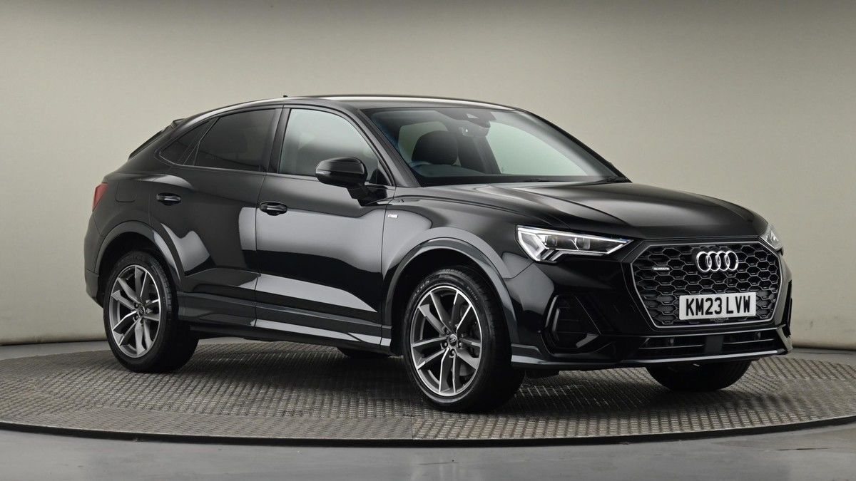 Audi Q3 Image 19