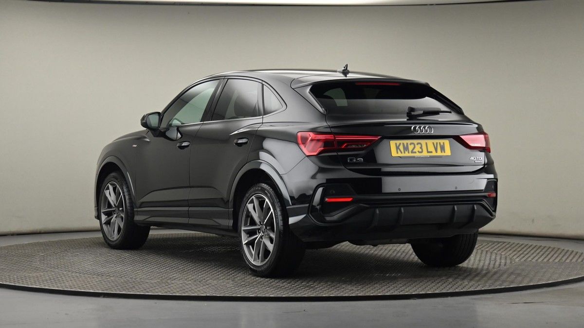 Audi Q3 Image 23