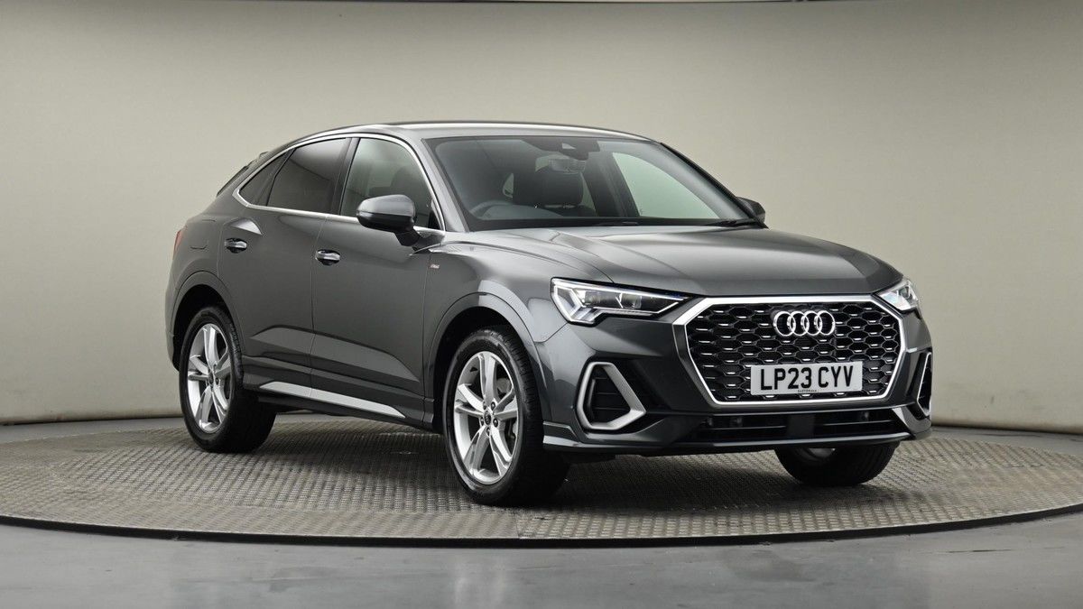 Audi Q3 Sticky Header Image