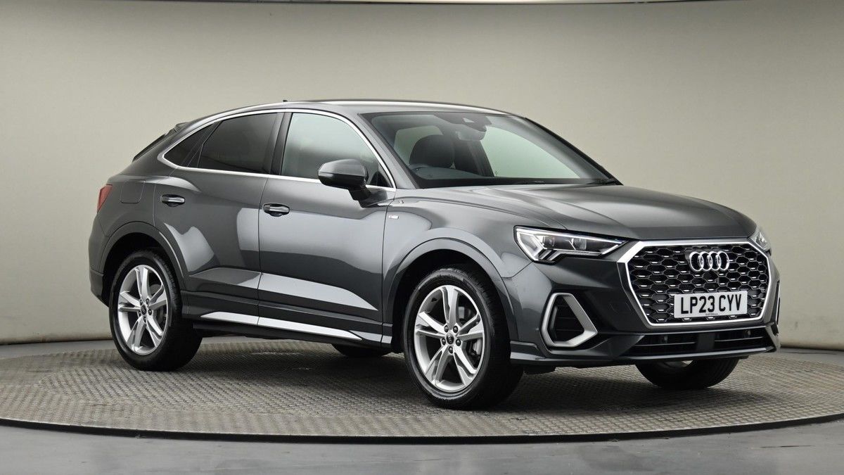 Audi Q3 Image 19