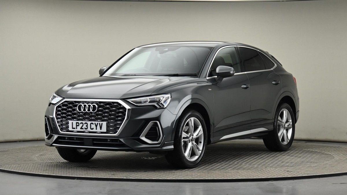 Audi Q3 Image 21