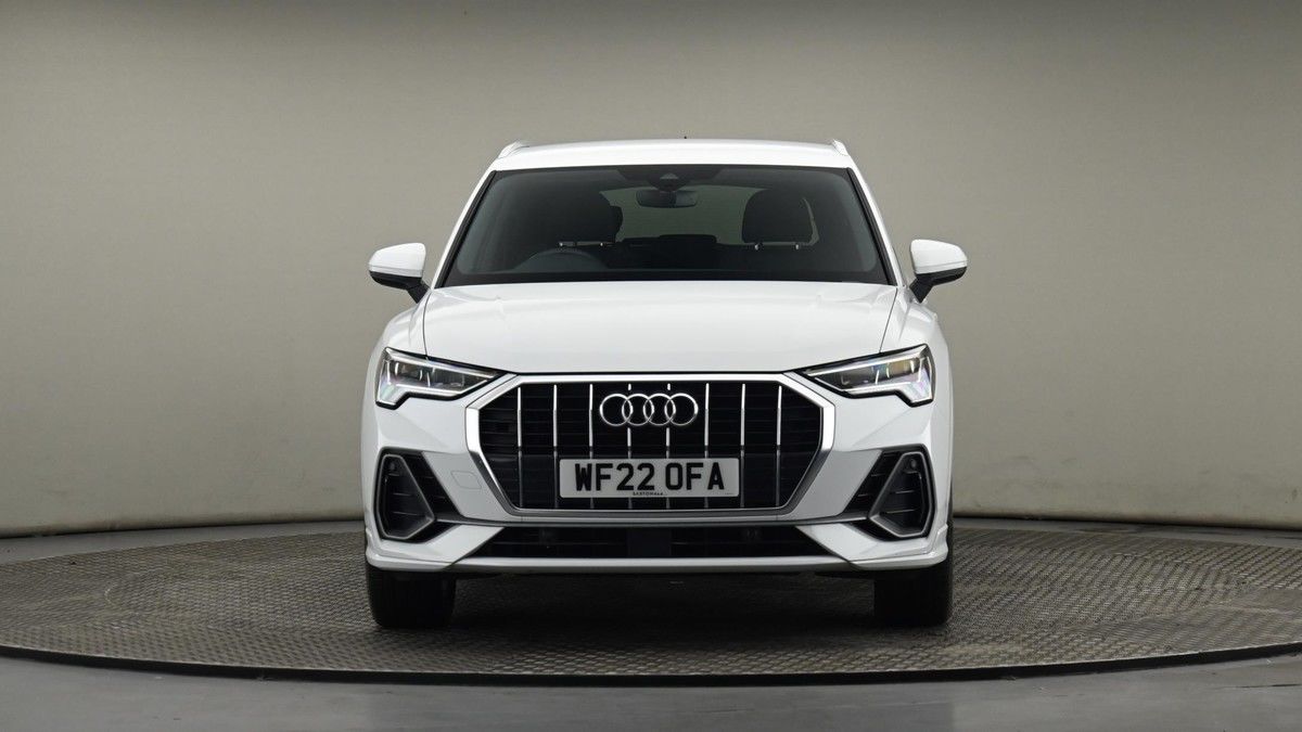 Audi Q3 Image 21