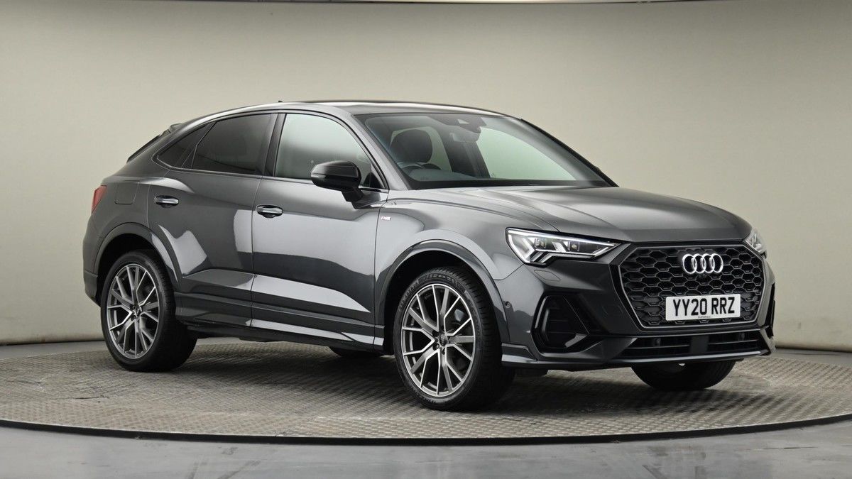 Audi Q3 Image 20