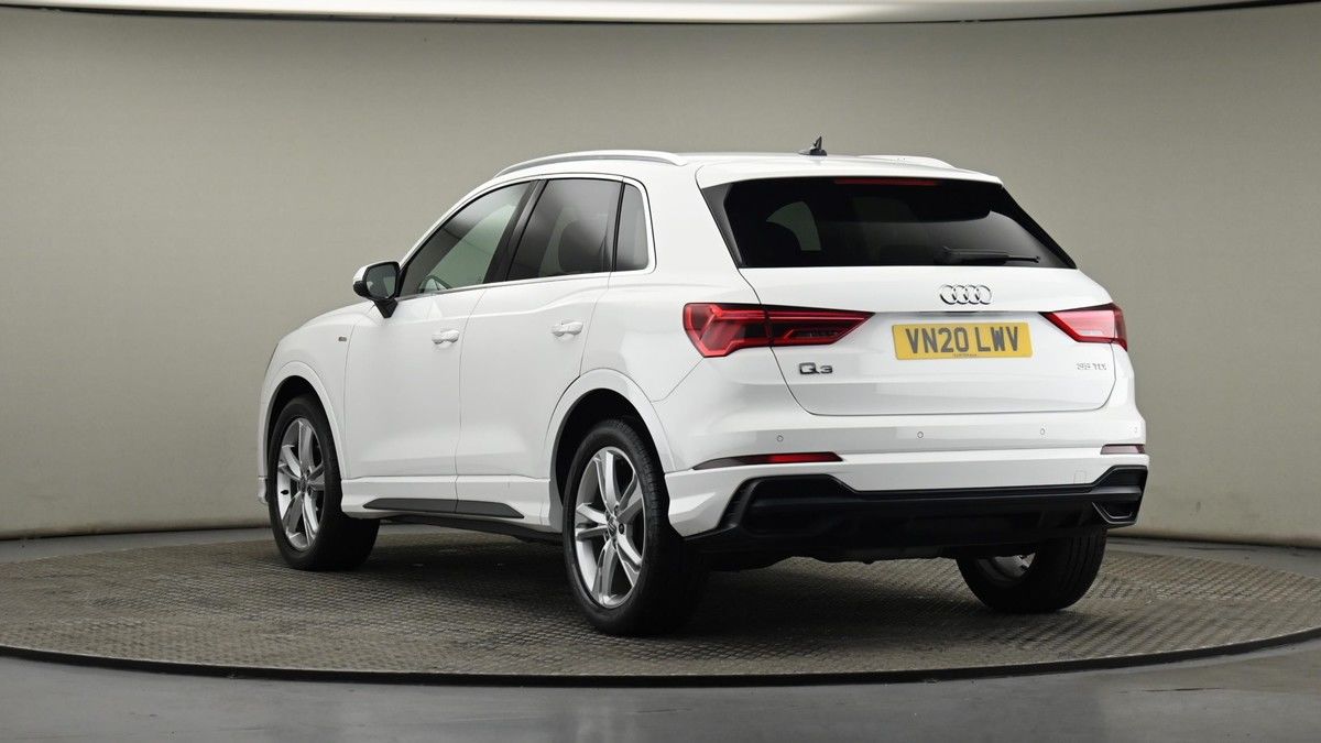 Audi Q3 Image 23