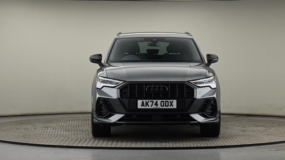 Audi Q3 Image 21