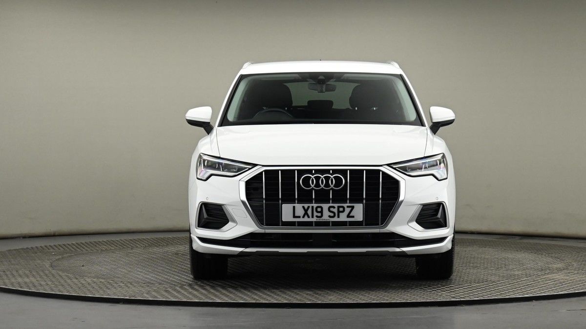 Audi Q3 Image 21