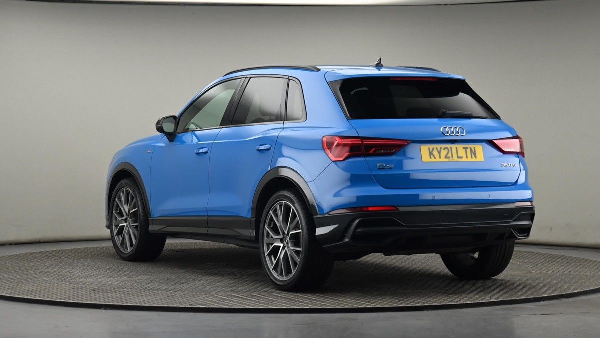 Audi Q3 Image 24