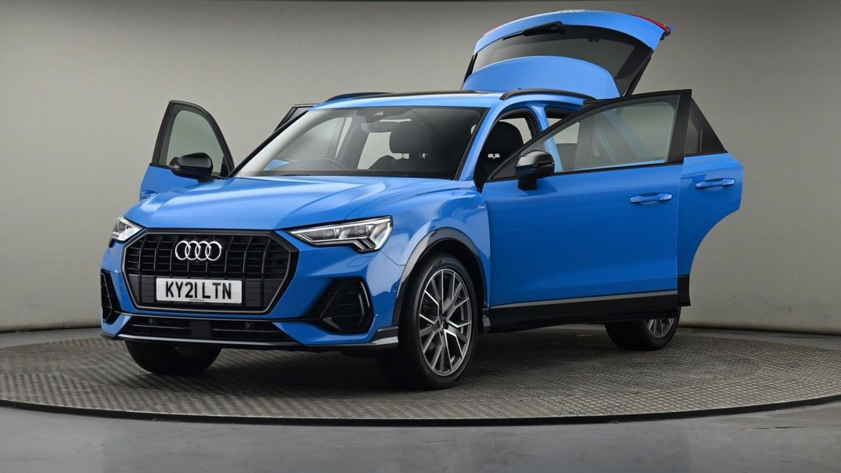 Audi Q3 Image 28