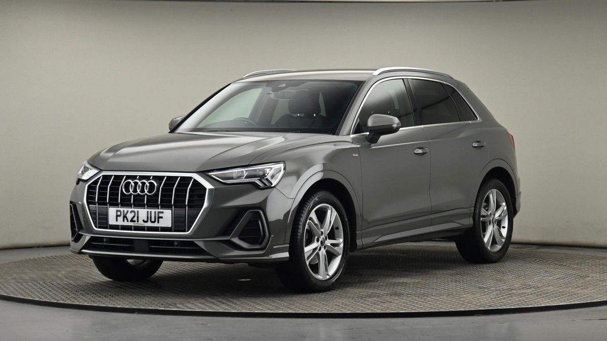 Audi Q3 Image 22