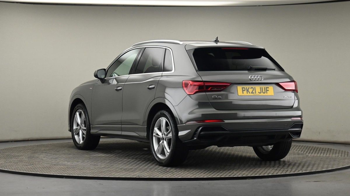 Audi Q3 Image 24