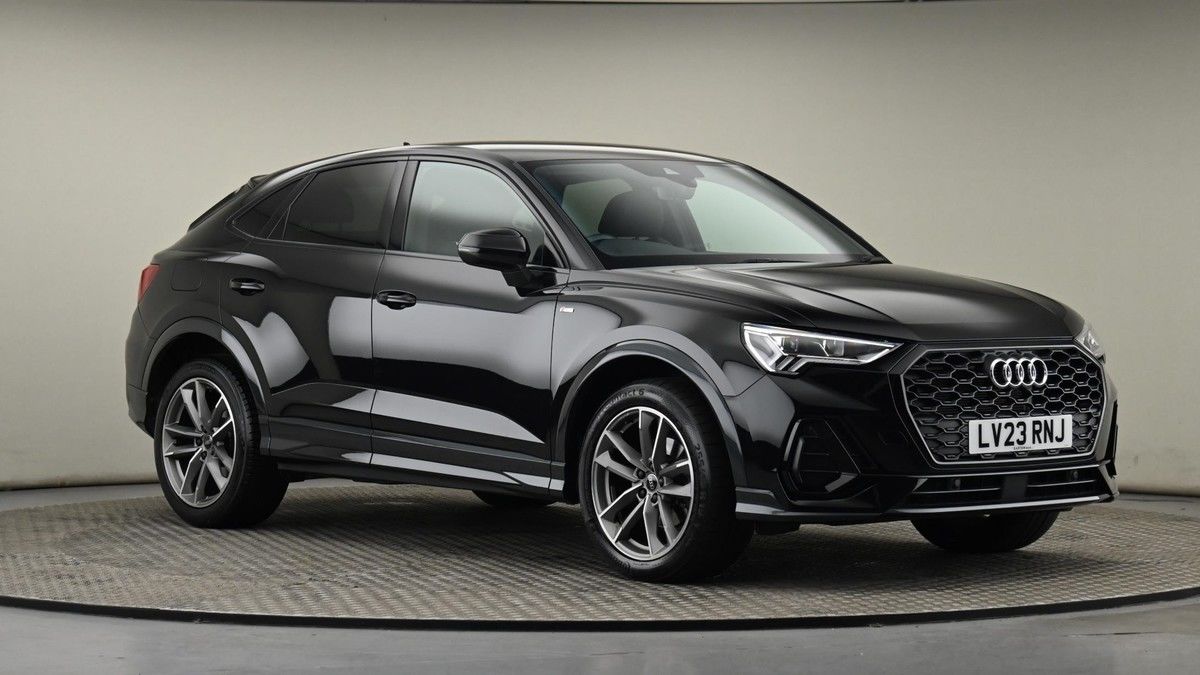 Audi Q3 Image 19