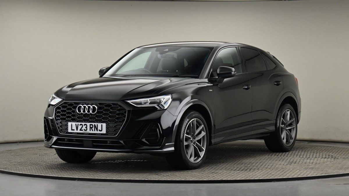 Audi Q3 Image 21