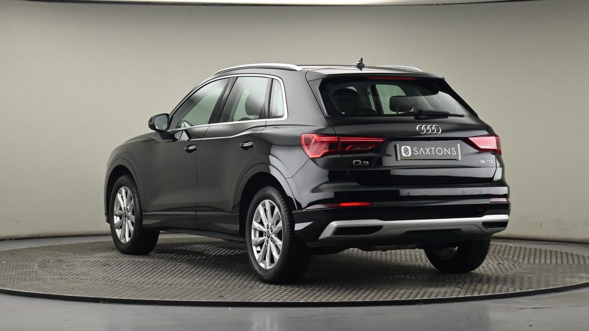 Audi Q3 Image 24