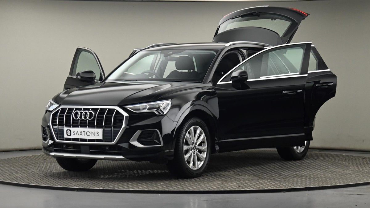Audi Q3 Image 28