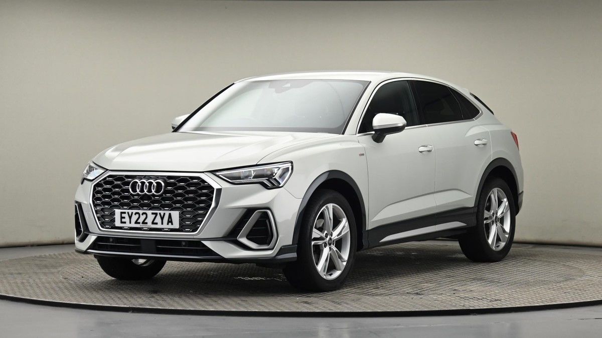 Audi Q3 Image 22