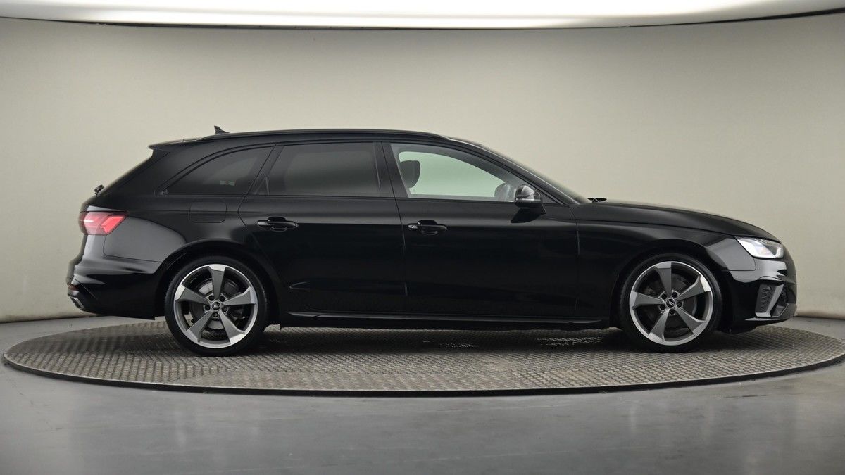 Audi A4 Avant Image 26