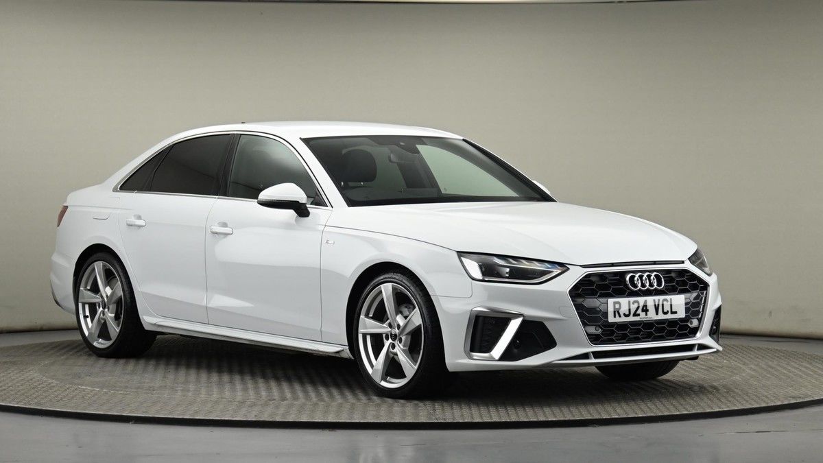 Audi A4 Image 20