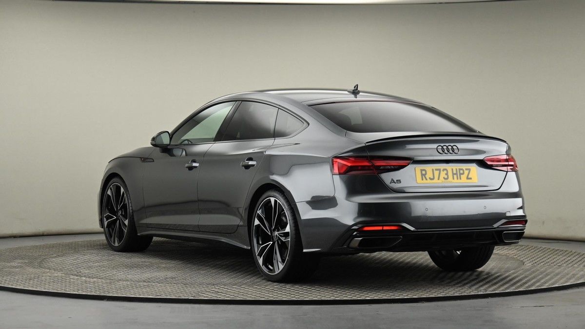 Audi A5 Image 23