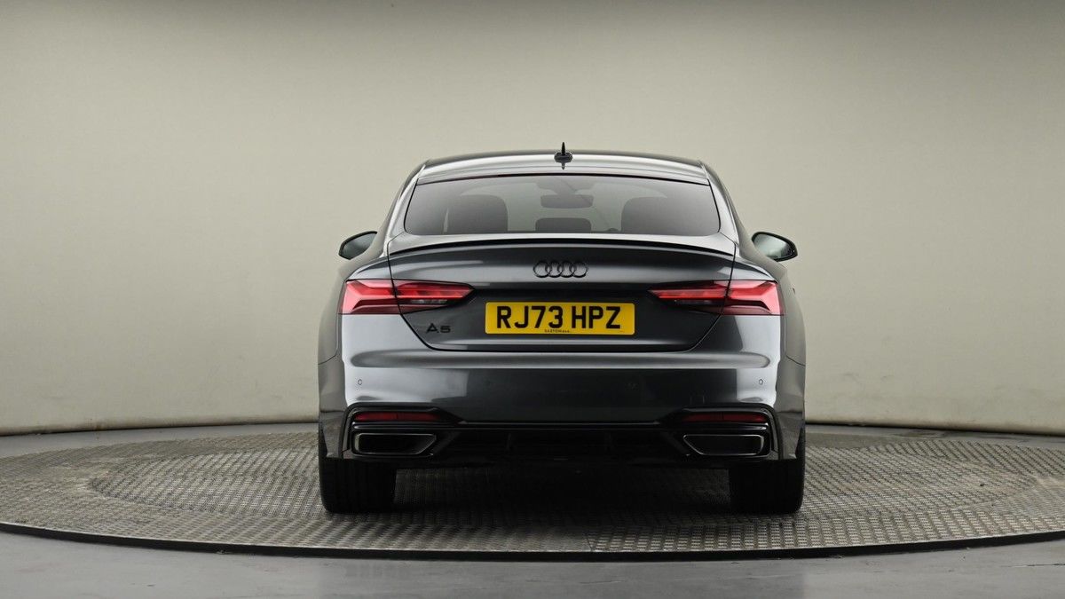 Audi A5 Image 24