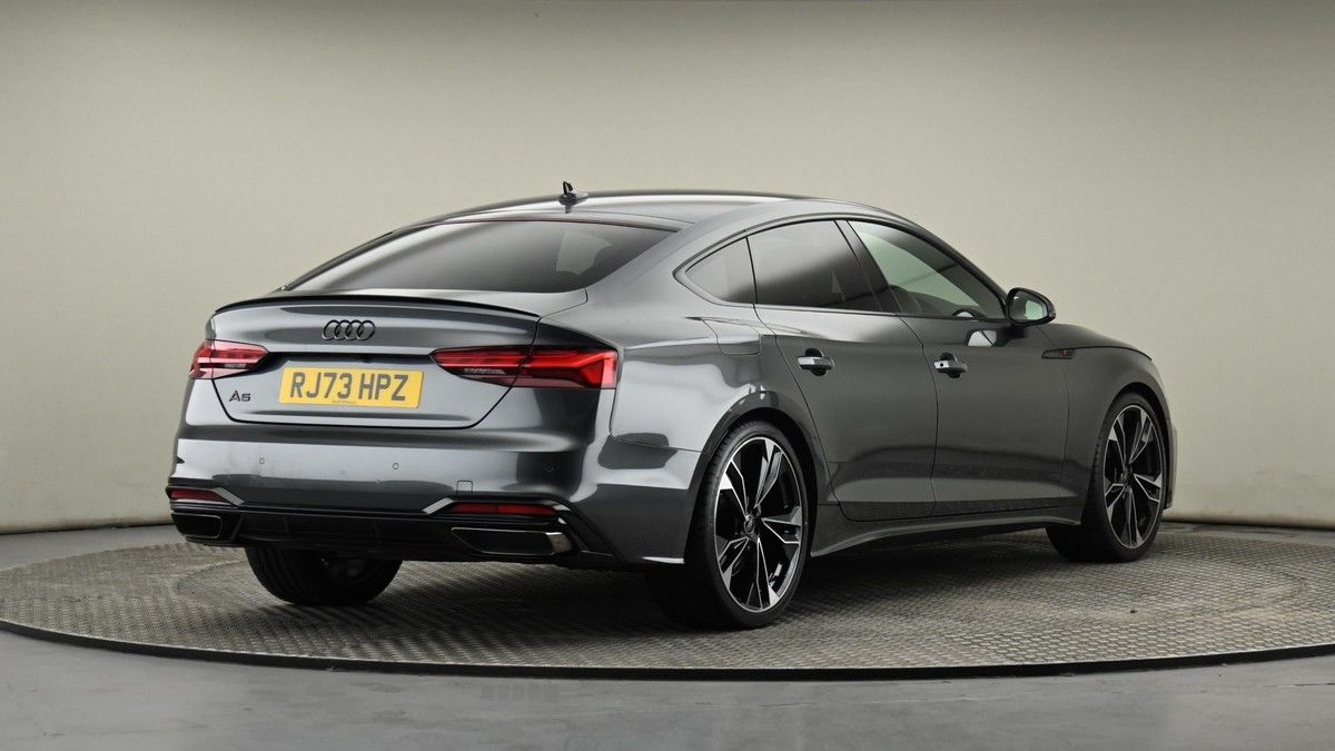 Audi A5 Image 25