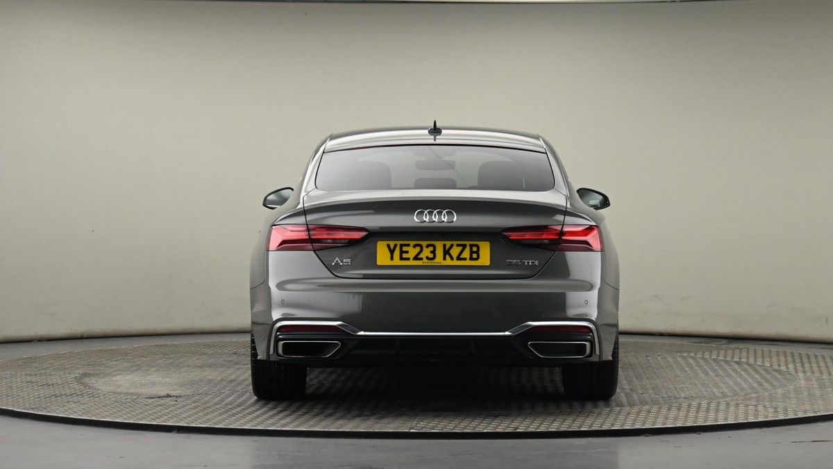 Audi A5 Image 25