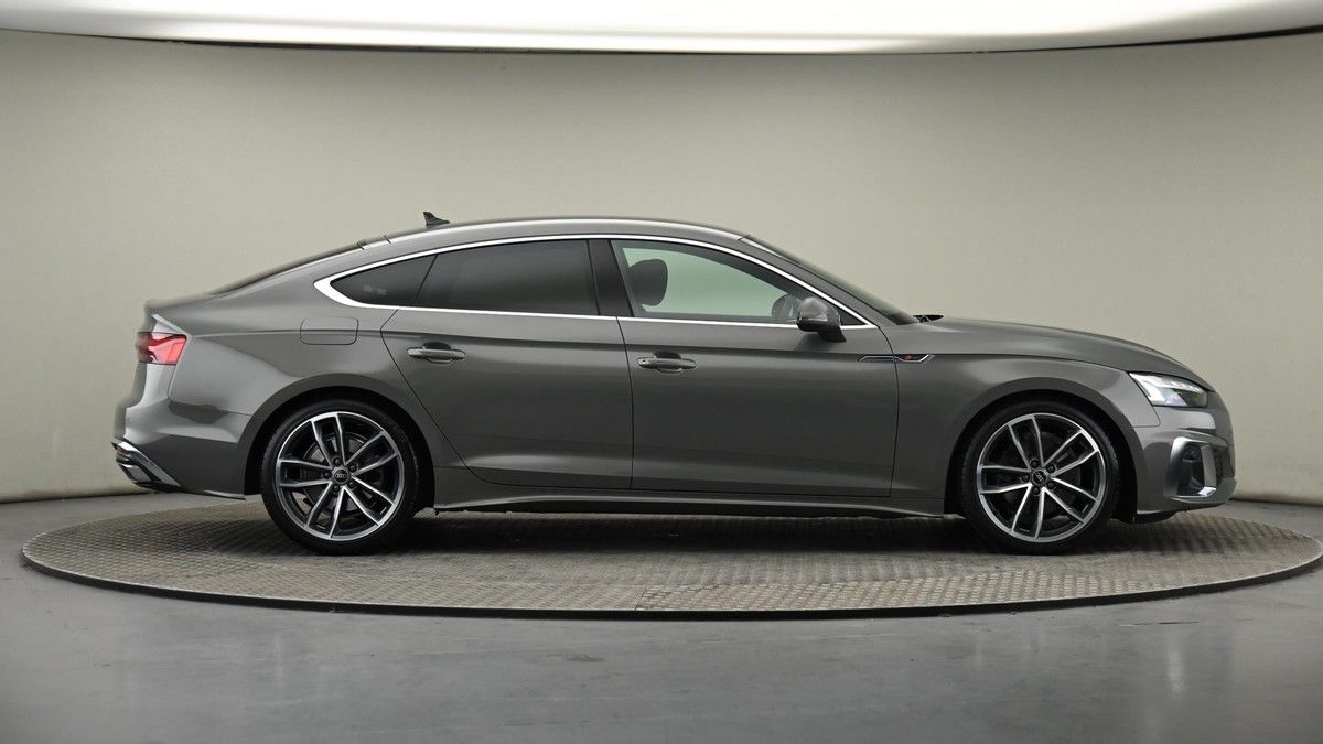 Audi A5 Image 27