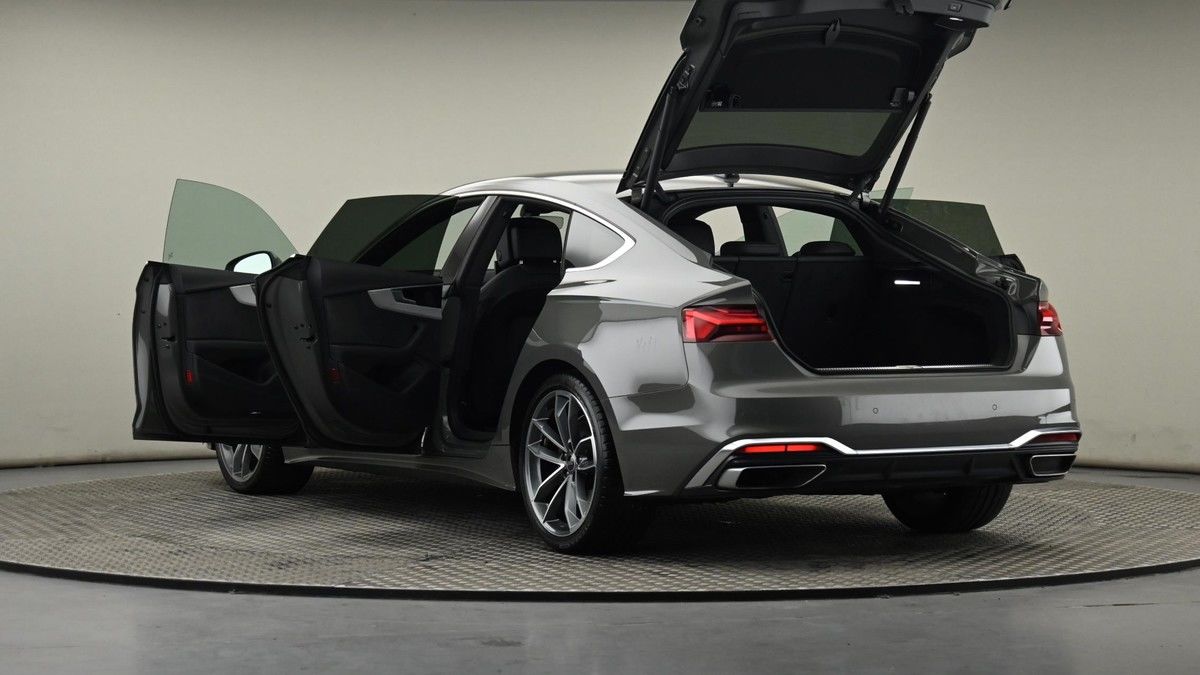 Audi A5 Image 29