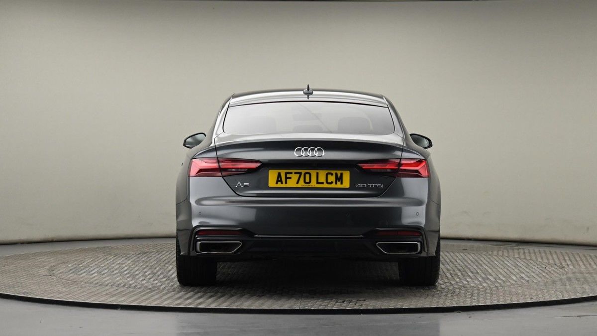 Audi A5 Image 24