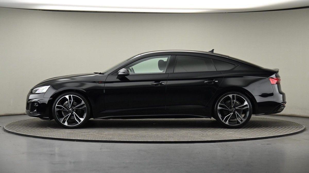 Audi A5 Image 22