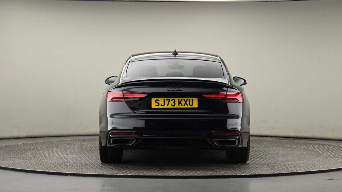 Audi A5 Image 24