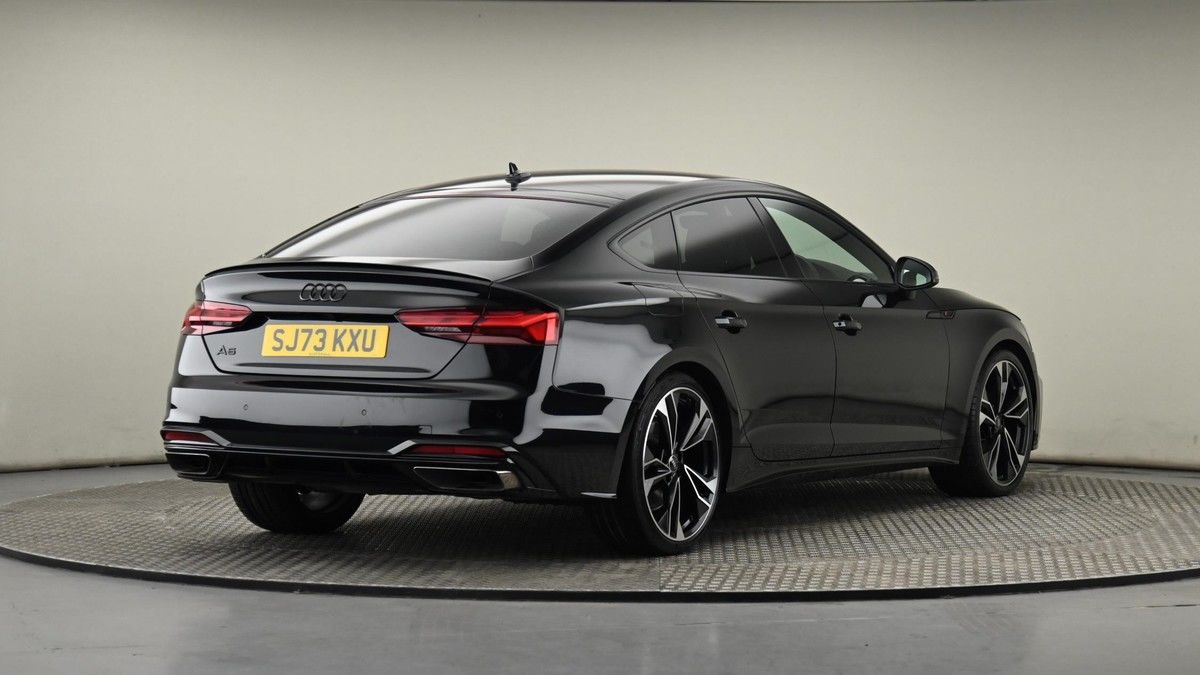 Audi A5 Image 25