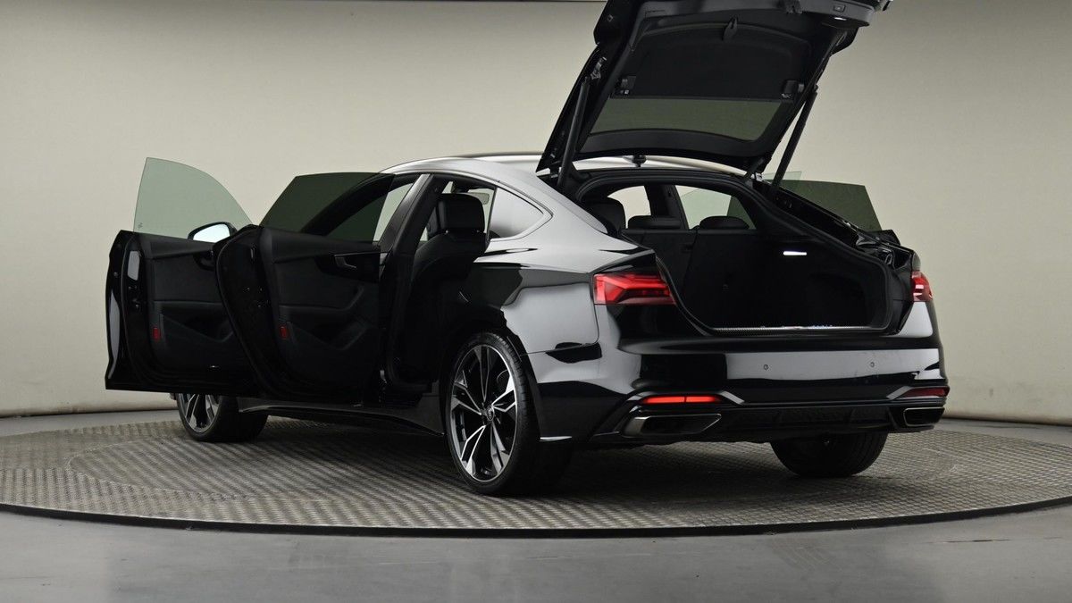 Audi A5 Image 28