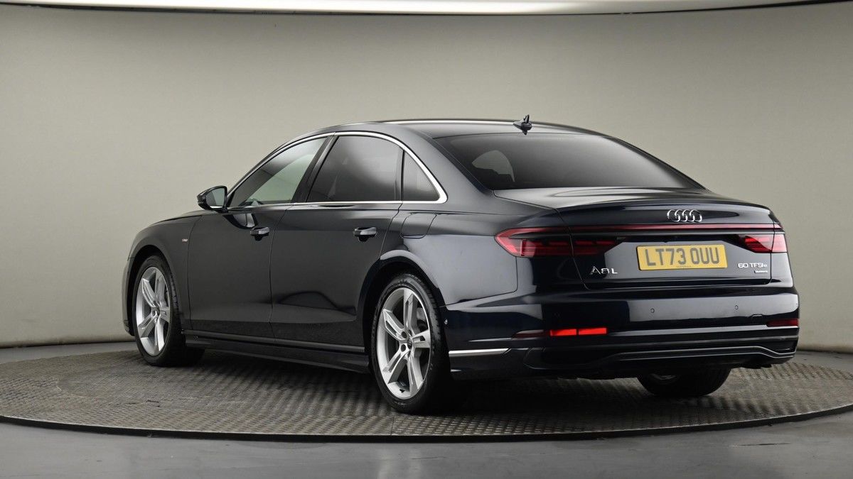 Audi A8 Image 23