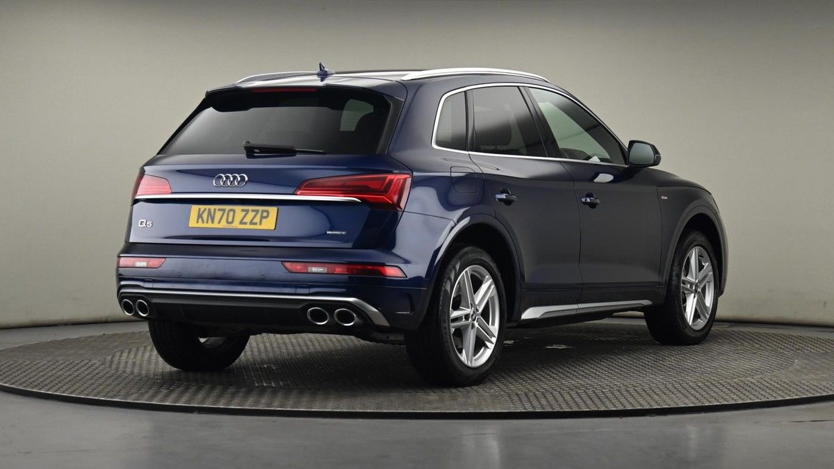 Audi Q5 Image 25