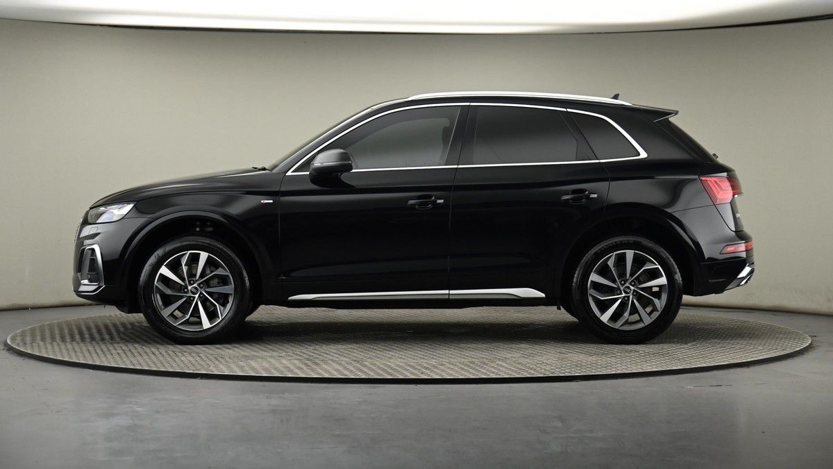 Audi Q5 Image 22