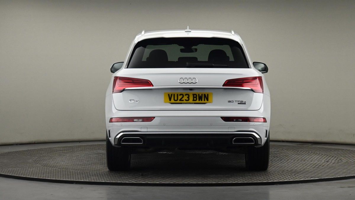 Audi Q5 Image 24