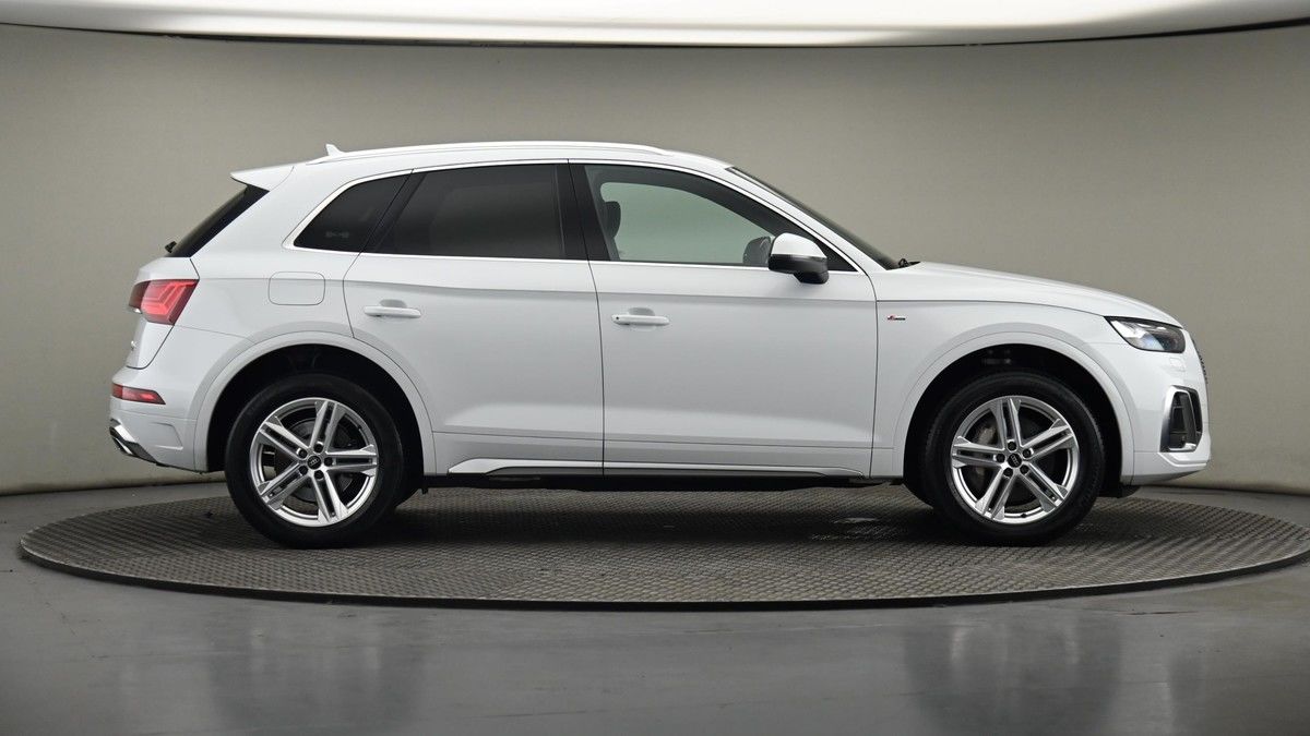 Audi Q5 Image 26