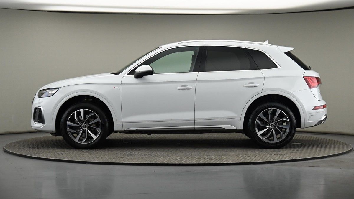 Audi Q5 Image 23
